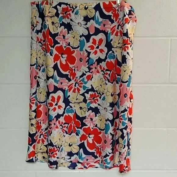 SKIES ARE BLUE LIGHT FLOWY COLORFUL FLORAL SIDE ZIP FLAT ELASTIC WAIST SKIRT - Picture 7 of 7